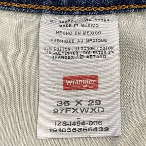 Wrangler Blue Denim Cut Off Jean Shorts Size 36 with Fun Appliqué Patches - Picture 6 of 6